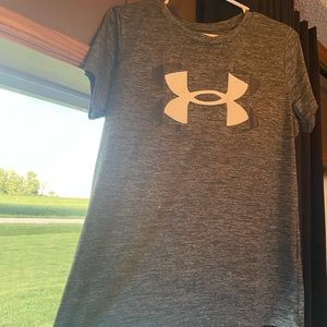 Under armor short sleeve shirt
